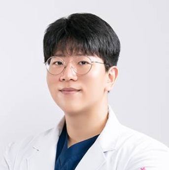sungyun,Yoo  photo